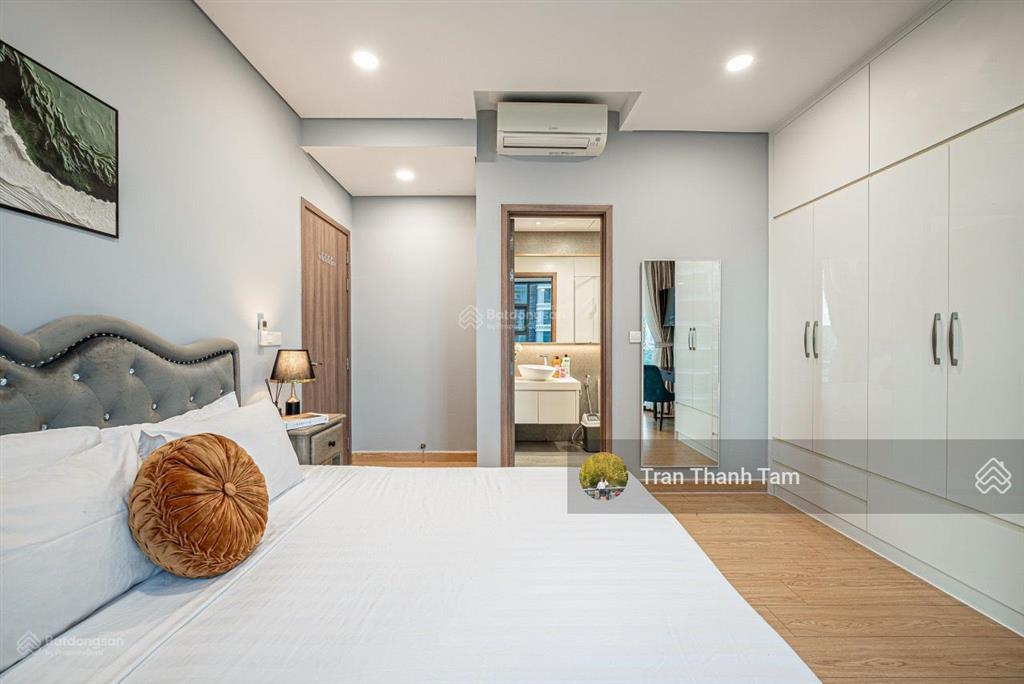 Chủ nhà cần bán nhanh chcc oriental plaza 685 âu cơ tân phú 106m2 3pn 3wc giá 5tỷ25. 0932 349 ***