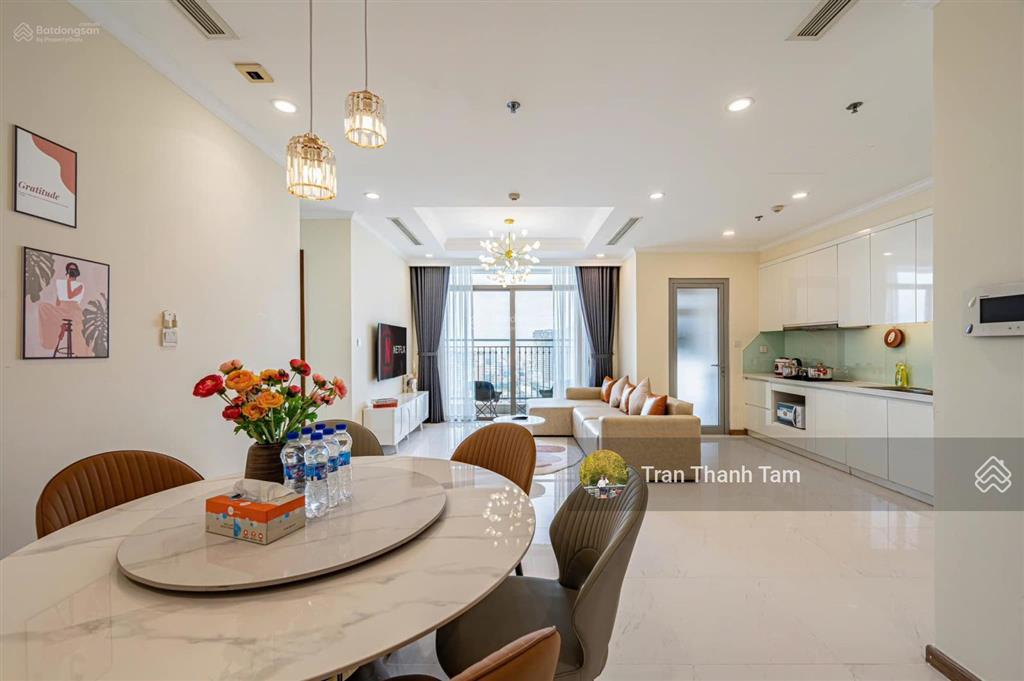 Cho thuê nhanh căn hộ chung cư oriental plaza tân phú 83m2, 2pn, 2wc, 11tr, ở liền  0932 349 ***
