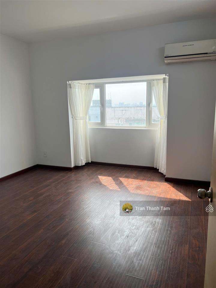 Cần bán nhanh căn hộ oriental plaza 685 âu cơ tân phú. dtich 83m2 2pn 2wc giá 3ty65.  0932 349 ***