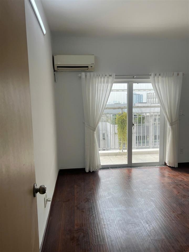 Cần bán nhanh căn hộ oriental plaza 685 âu cơ tân phú. dtich 83m2 2pn 2wc giá 3ty65.  0932 349 ***