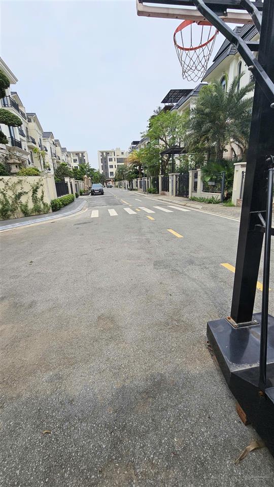 Chính chủ cần bán biệt thự song lập starlake, diện tích 240m2 tự do thiết kế theo ý muốn