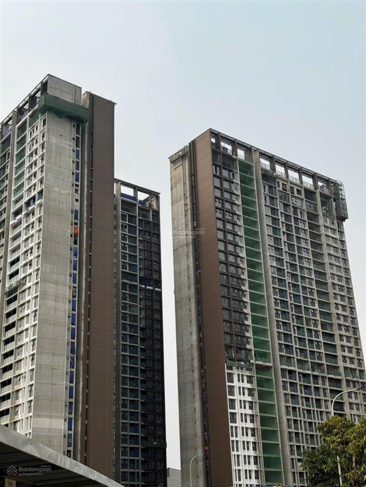 Bán gấp căn duplex tòa s6 lumi hà nội,diện tích 134,2m2, 3 ngủ, 3 vệ sinh, căn góc,tầng cao,giá tốt