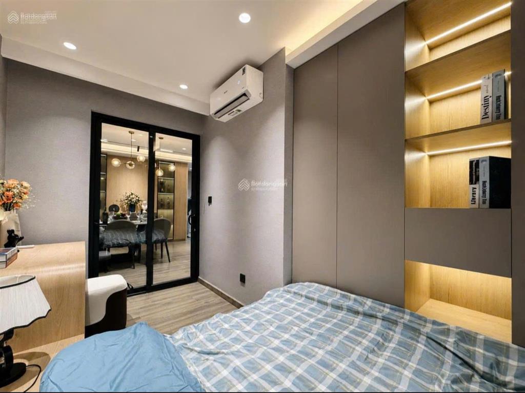 Chính chủ gửi bán căn cc flc 159m2, giá 9,5 tỷ, sổ sẵn, 3 ngủ, 2 vs,chủ cần bán gấp tại flc mỹ đình