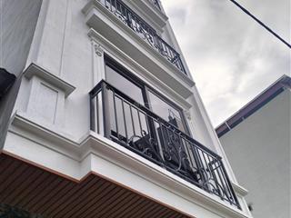 Nhà đẹp trịnh văn bô ở sướng từng mét
37m lô góc, nhà 4 tầng mới tinh ôtô đỗ cửa sát kđt hud