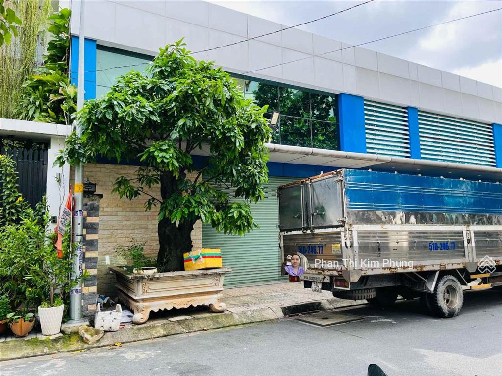 Bán cặp nhà nguyễn cửu đàm dt 8x30m 1 lầu giá 27,5 tỷ tl