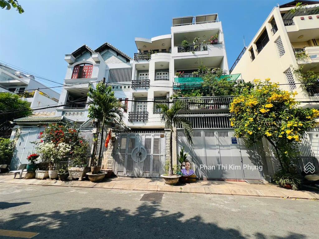 Bán nhà đẹp  đường lê lâm, 4m x20m, giá 11 tỷ, nhà đúc 3.5 tấm, p.phú thạnh, q.tân phú