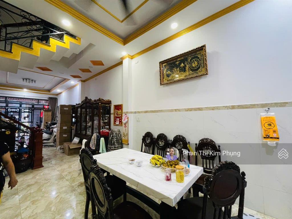 Nhà đẹp 3 lầu sân thượng hẻm nhựa 8m thoại ngọc hầu4mx18m chỉ 9 tỷ 900 triệu