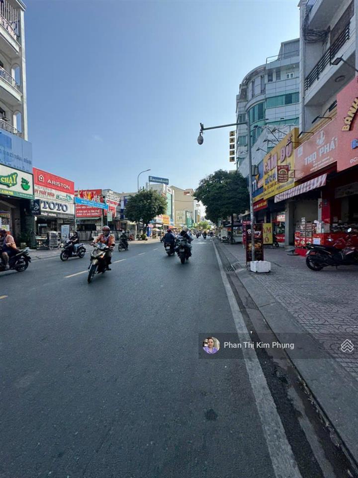 Gần ngã tư gò dầu  tân sơn nhì bán nhà mt gò dầu  4mx20m  1 trệt 2 lầu st
