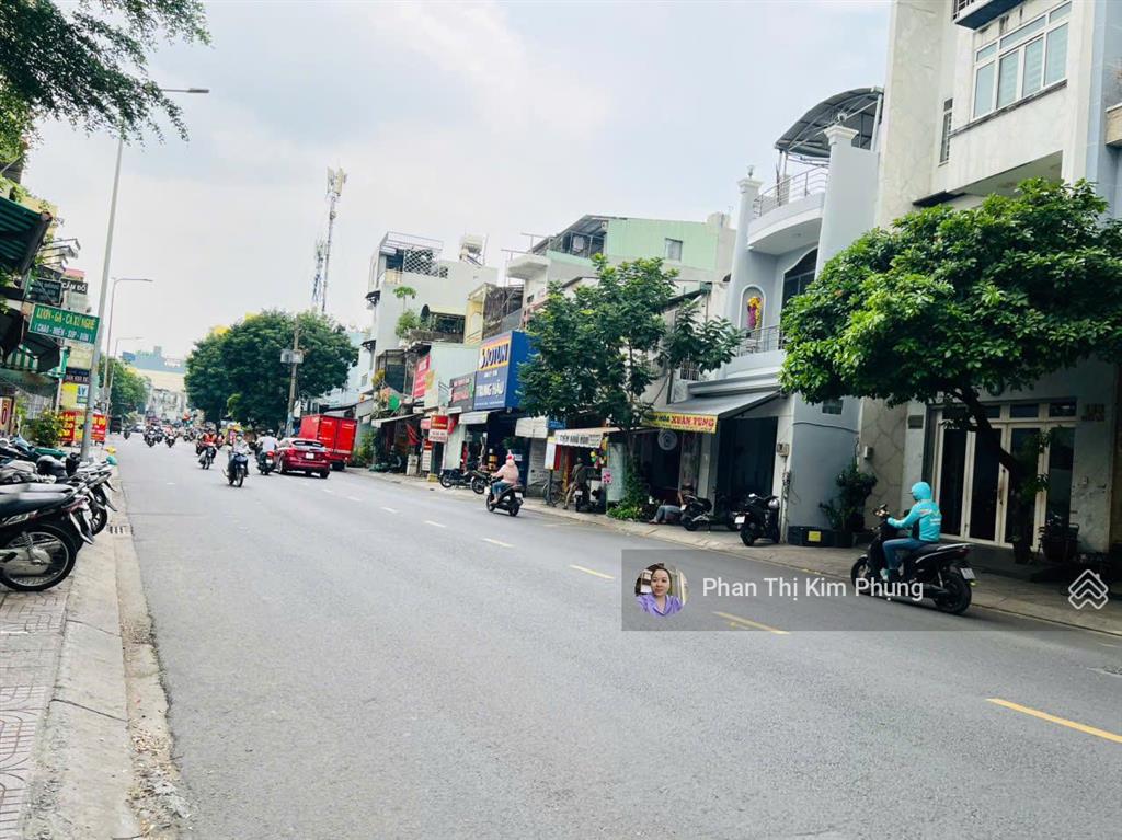 Bán mtkd vườn lài  6x30m  cn 180m²  cấp 4  giá 32 tỷ tl