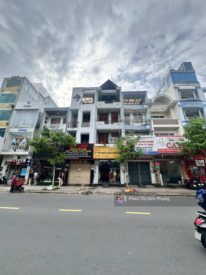 Mặt tiền tân sơn nhì đoạn đẹp 4mx15.7m nhà 4 tấm giá 17.5 tỷ