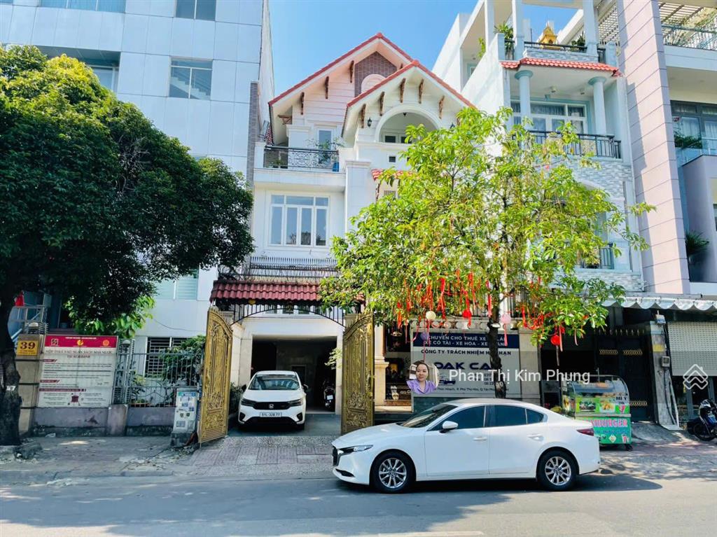 Bán biệt thự mặt tiền lê thúc hoạch  8x20m  lửng 2 lầu sân thượng  giá 28 tỷ