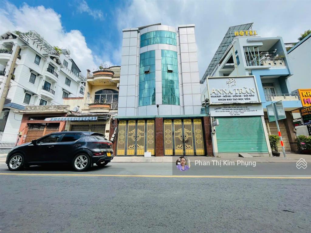 Bán nhà mt nguyễn xuân khoát  ngang 8m hiếm có thang máy riêng giá 32 tỷ  xuống giá 30 tỷ