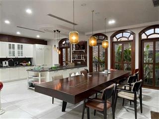 Cần bán biệt thự liền kế giá 35.5 tỷ gọi 0902 370 ***