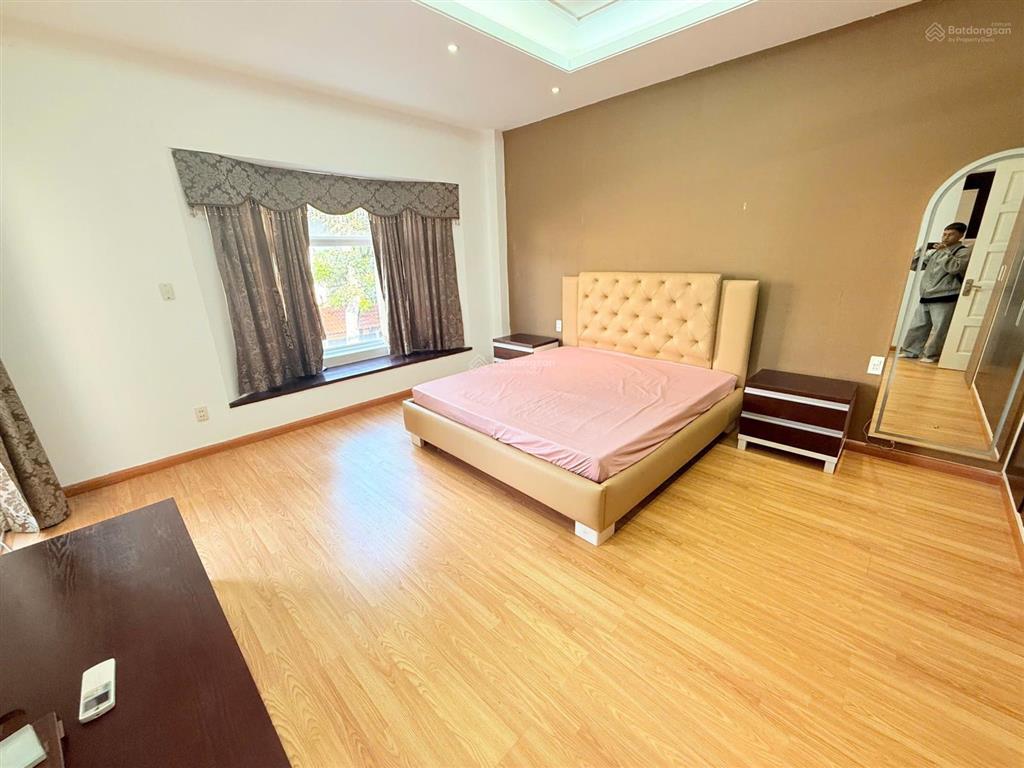 Cho thuê bt 3pn, 3wc, 126m2 tại phú mỹ hưng, giá ưu đãi hot! 0902 370 ***