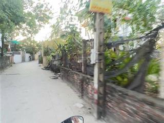 Bán mảnh đất trục chính thôn đa phúc ngay sát đại học bách khoa giá 4.x tỷ bao phí  0961 694 ***