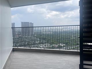 Bán căn 2 phòng ngủ 77m2 toà sf2 sky forest tầng 23 có sân vườn, giá 6.28 tỷ bao phí