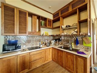 Bán căn 2 ngủ 65m toà c westbay hướng đông nam view nhà phố giá 4.350 tỷ bao phí