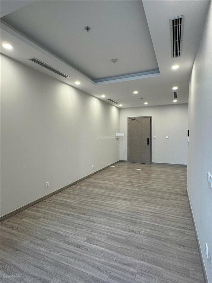Bán căn 2 p ngủ toà sky forest hướng nam, giá 4.350 tỷ bao phí tầng trung view sông hồng