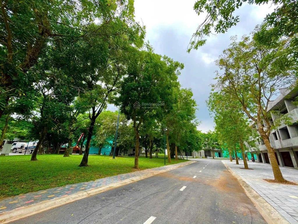 Bán căn liền kề khu 1c ecopark 80m giá 14.x tỷ bao phí  0925 988 ***