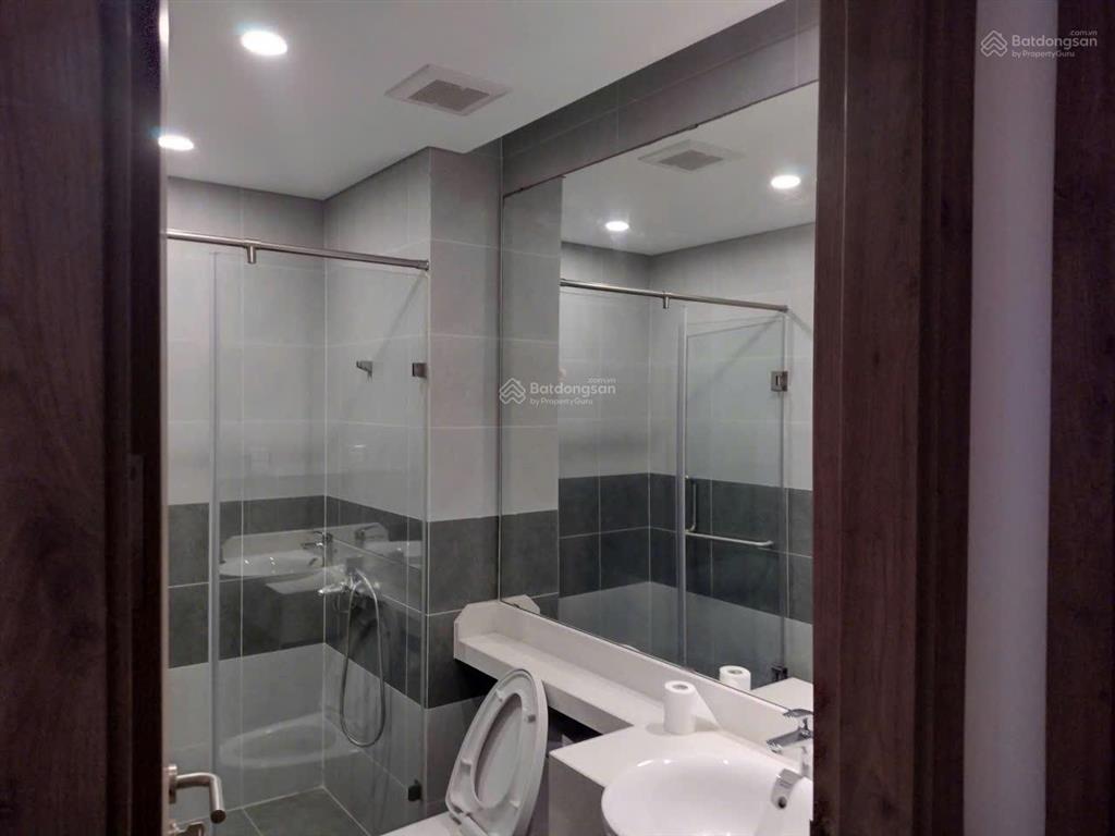 Bán căn 2 phòng ngủ toà s1 sky oasis 67m2 thông thuỷ tầng trung view btđ, giá 4.95 tỷ bao phí