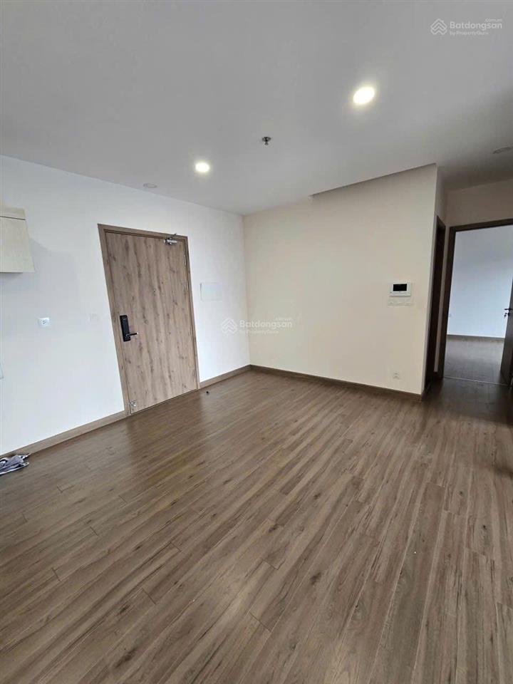 Bán căn 2 phòng ngủ toà s1 sky oasis 67m2 thông thuỷ tầng trung view btđ, giá 4.95 tỷ bao phí