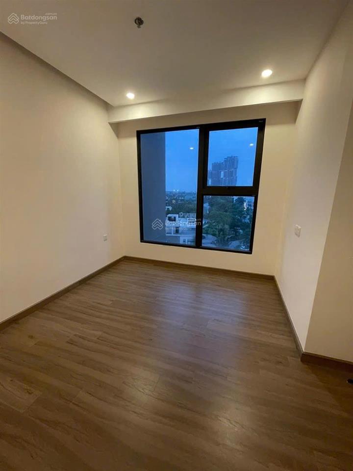 Bán căn 2 phòng ngủ toà s1 sky oasis 67m2 thông thuỷ tầng trung view btđ, giá 4.95 tỷ bao phí