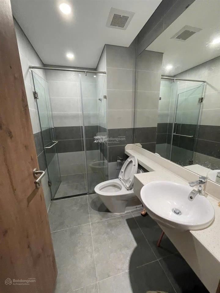 Bán căn 2 phòng ngủ toà s1 sky oasis 67m2 thông thuỷ tầng trung view btđ, giá 4.95 tỷ bao phí