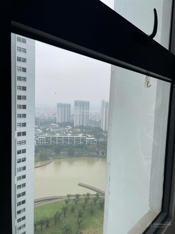 Bán căn 2 phòng ngủ 2vs toà lake 1 hướng đông nam view hồ giá 4.6 tỷ bao phí,  0925 988 ***