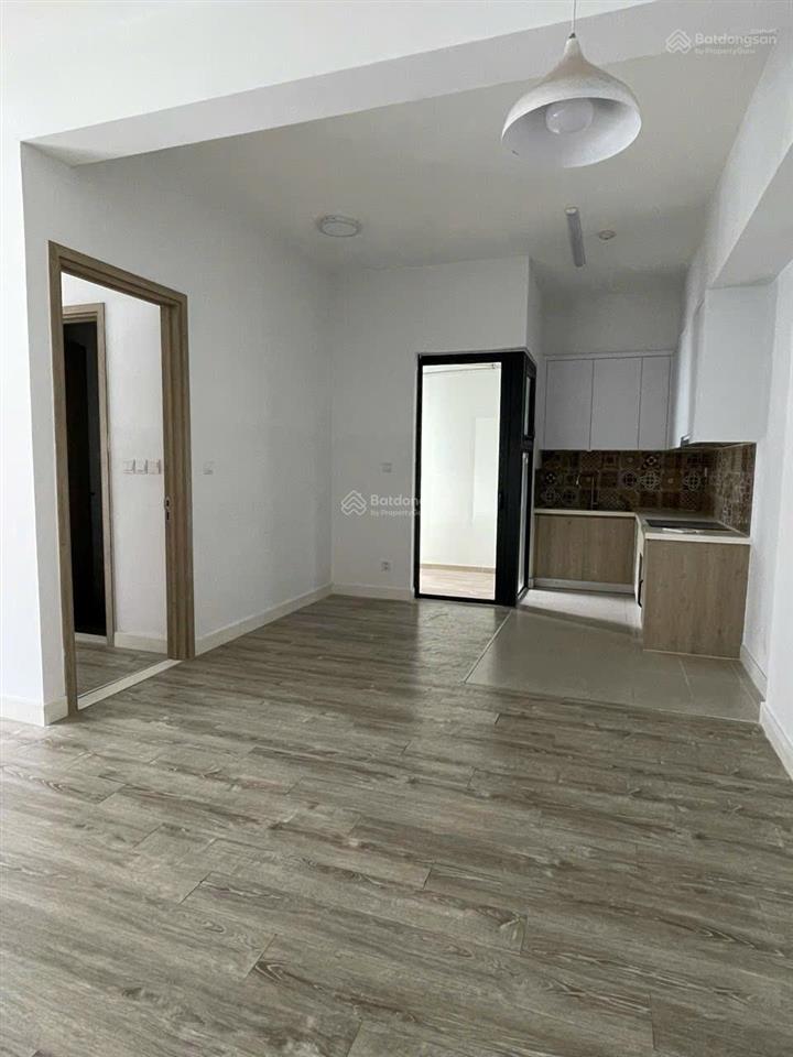 Bán căn 2 phòng ngủ 2vs toà lake 1 hướng đông nam view hồ giá 4.6 tỷ bao phí,  0925 988 ***