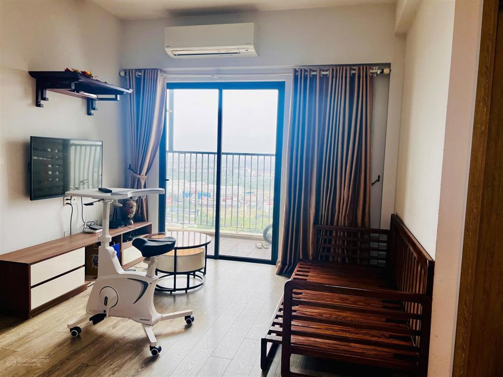 Bán căn 2 phòng ngủ 2vs 79m2 toà lake 2 ecopark tầng 26 ban công đông nam, giá 5.3x tỷ bao phí