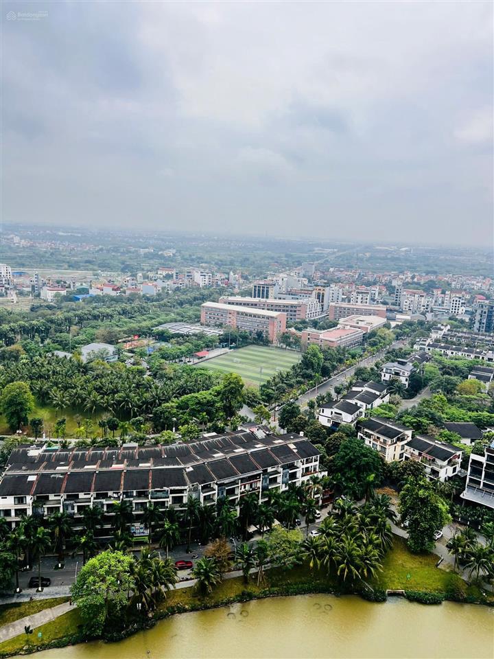 Bán căn 2 phòng ngủ 2vs 79m2 toà lake 2 ecopark tầng 26 ban công đông nam, giá 5.3x tỷ bao phí