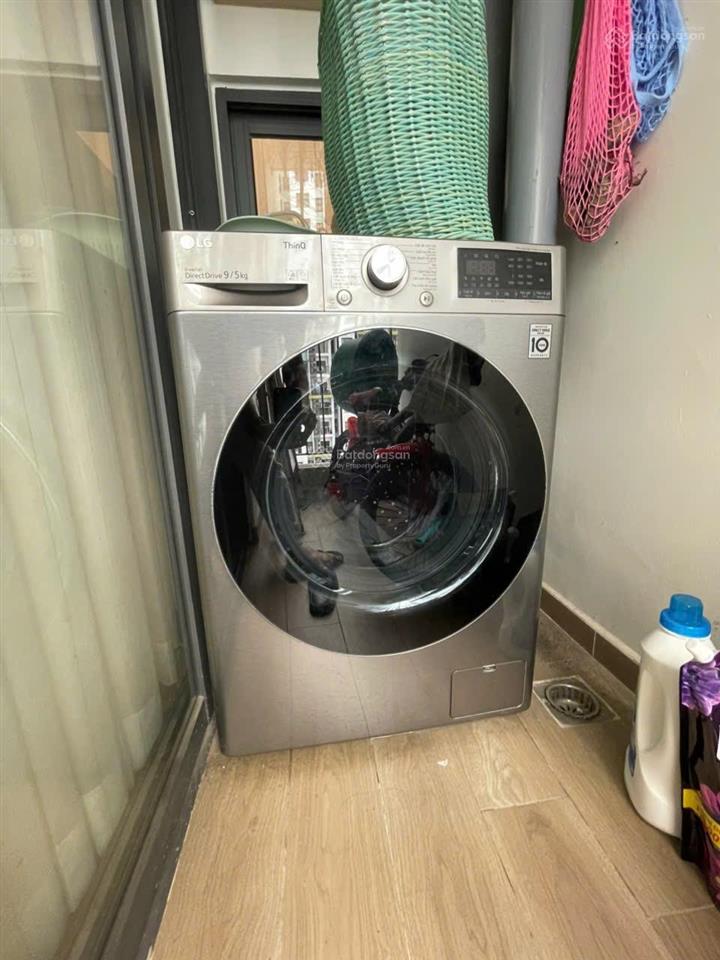 Bán căn 58m toà lake2 giá 3.850 tỷ bao phí ban công rộng  0925 988 ***