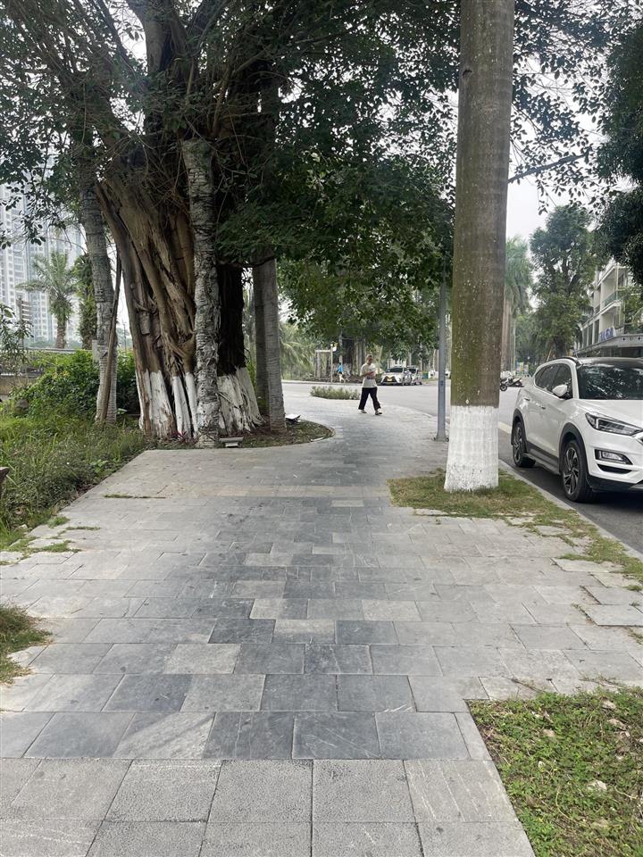 Bán căn 58m toà lake2 giá 3.850 tỷ bao phí ban công rộng  0925 988 ***