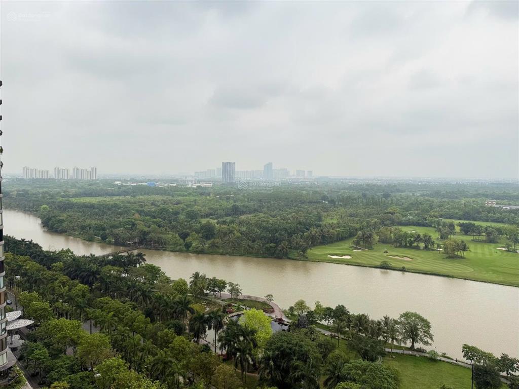 Bán căn studio onsen tầng 16 view hồ, sân golf, giá 3,4 tỷ bao phí