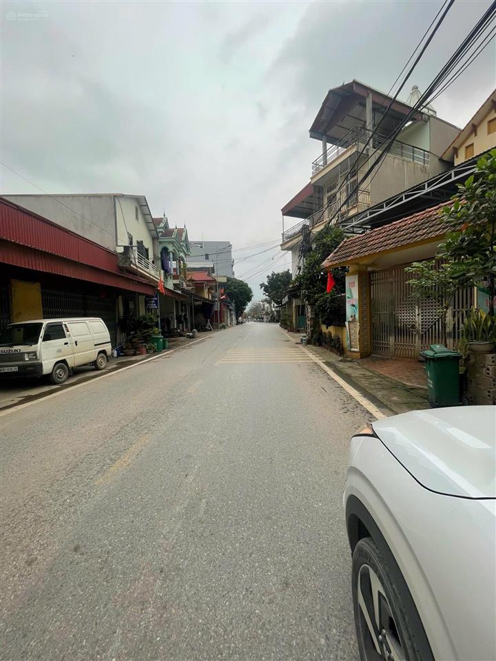 Bán mảnh đất 60m trục chính thôn hoàng trạch, xã mễ sở giá 4.1 tỷ bao phí