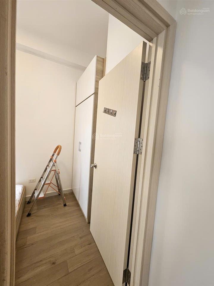 Bán căn 2 ngủ toà c westbay giá 3.250 tỷ bao phí  0925 988 ***