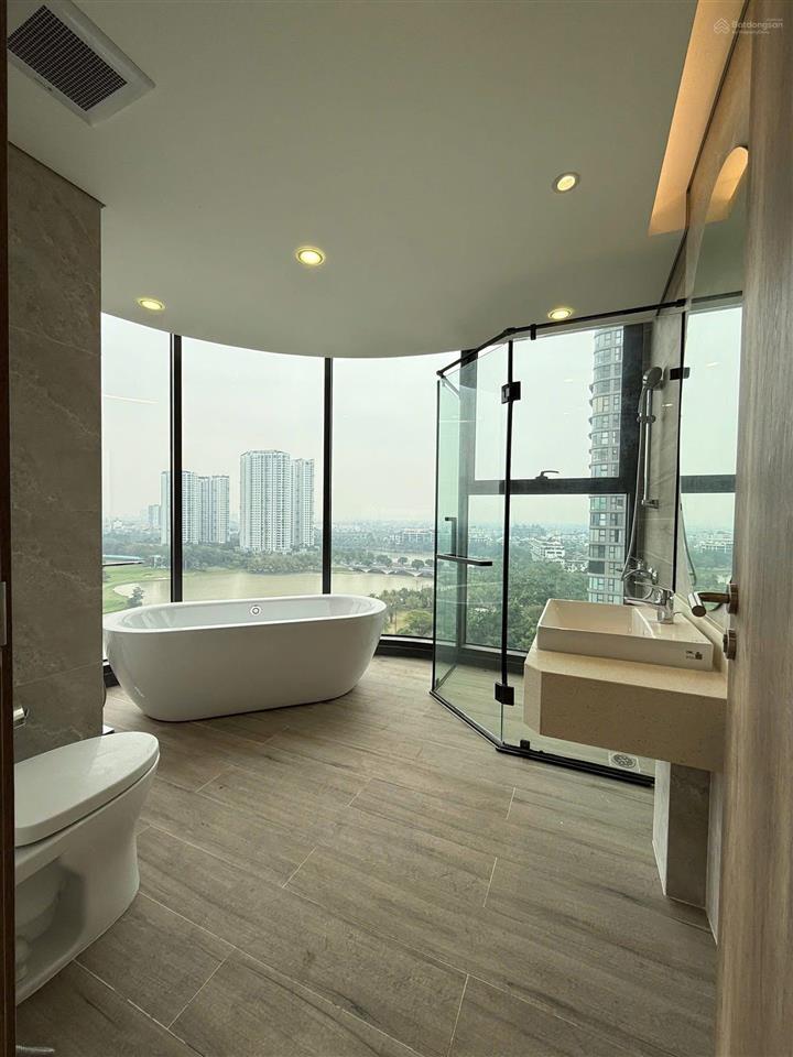 Bán căn 3 ngủ trục 08 toà r3 onsen hướng đông nam giá 10.x tỷ  0925 988 ***