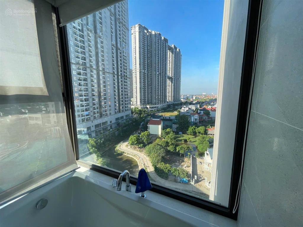 Cho thuê căn 3 ngủ toà sp skyoasis nhà full đồ giá thuê 12tr/tháng  0925 988 ***