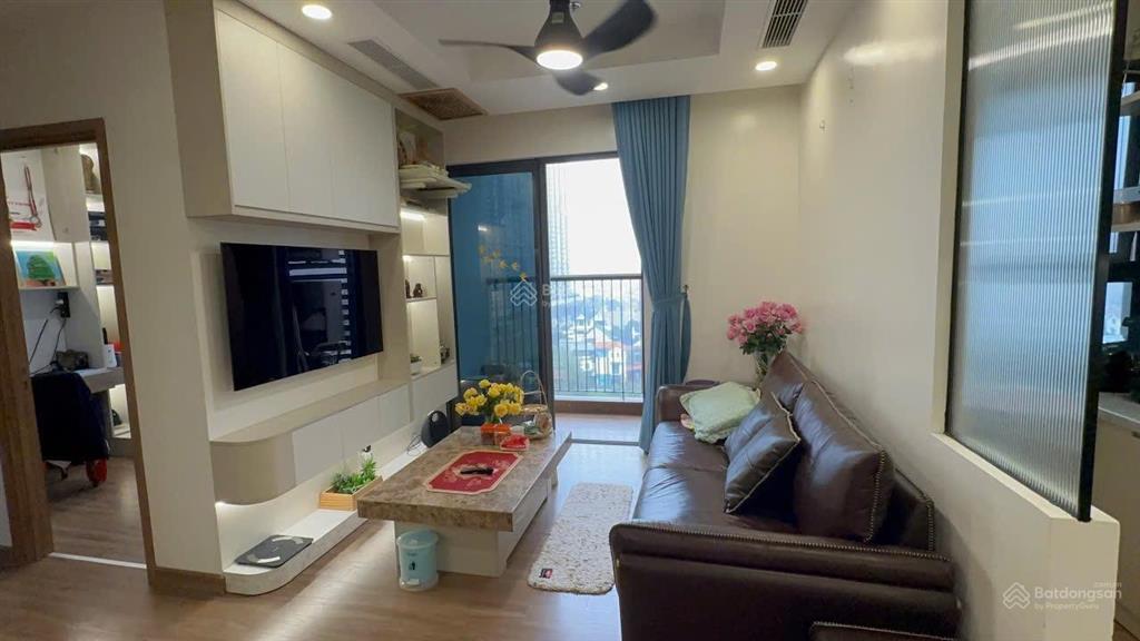 Cho thuê căn 3 ngủ toà sp skyoasis nhà full đồ giá thuê 12tr/tháng  0925 988 ***