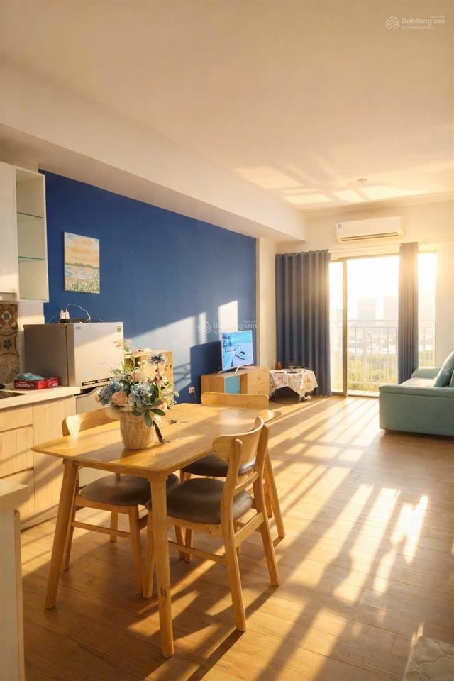 Bán căn 2 ngủ westbay 50m view nhà phố hướng đông nam tầng đẹp giá 3.050 tỷ
