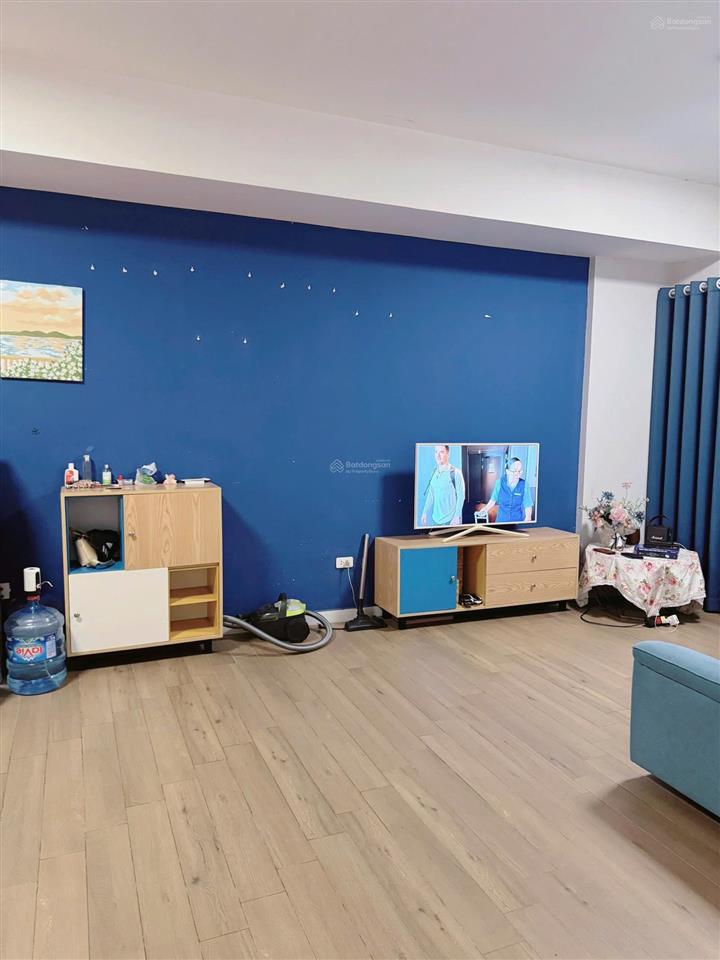 Bán căn 2 ngủ westbay 50m view nhà phố hướng đông nam tầng đẹp giá 3.050 tỷ