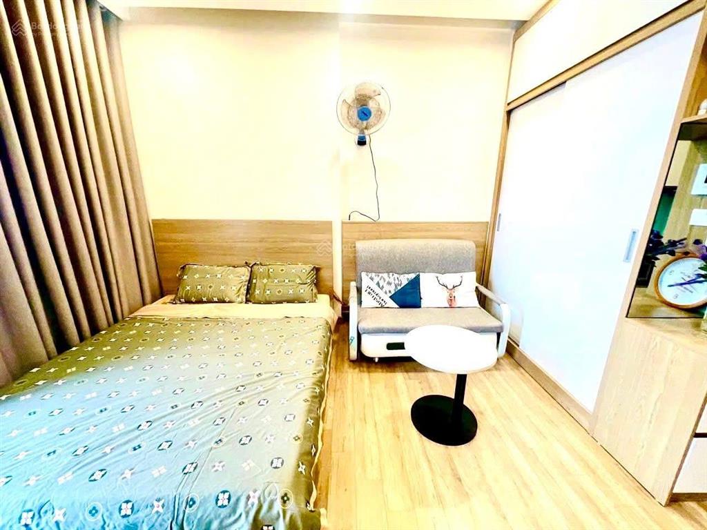 Bán căn studio toà solforest tầng đẹp giá 2.180 tỷ bao phí  0925 988 ***