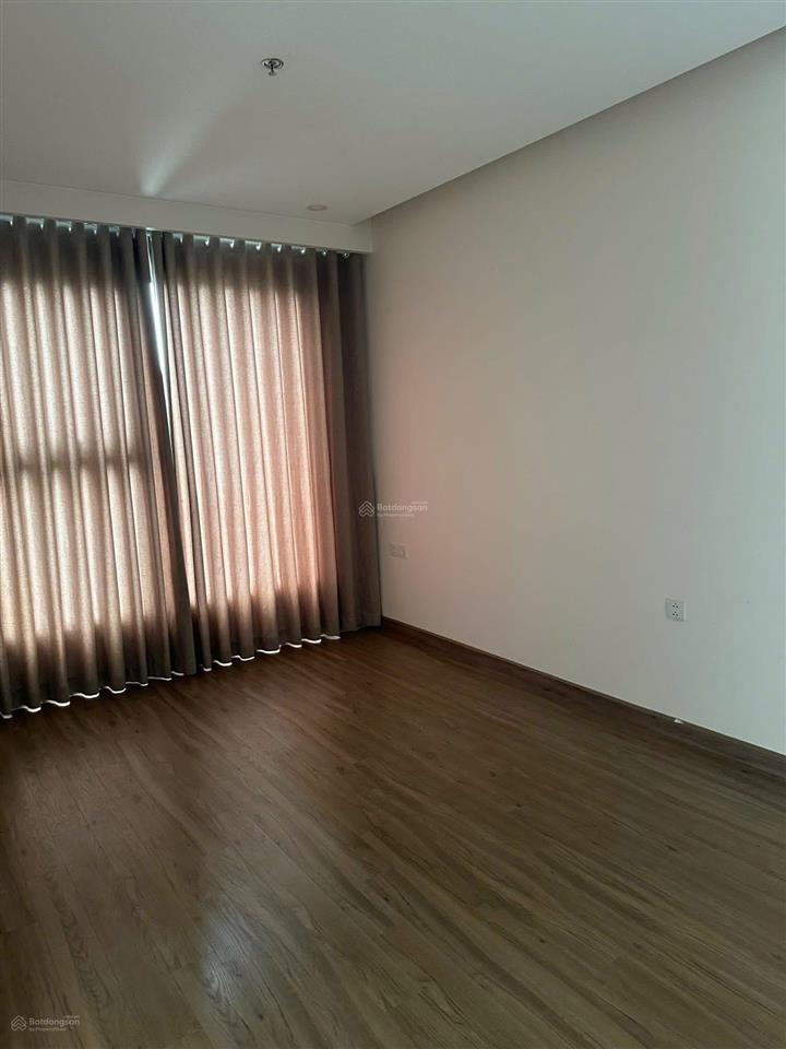 Bán căn 3 ngủ sp skyoasis 83m thông thuỷ giá 5.7 tỷ bao phí