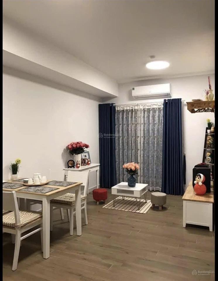 Bán căn 45m toà a westbay tầng trung giá 2,8 tỷ bao phí  0925 988 ***