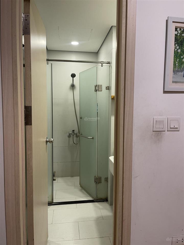 Bán căn 1 ngủ tòa a westbay tầng trung giá 2,8 tỷ bao phí  0925 988 ***