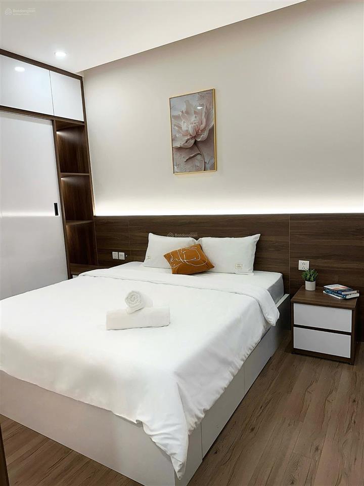 Bán căn 2 ngủ toà s3 skyoasis ban công tây bắc view sông hồng giá 3.7 tỷ bao phí