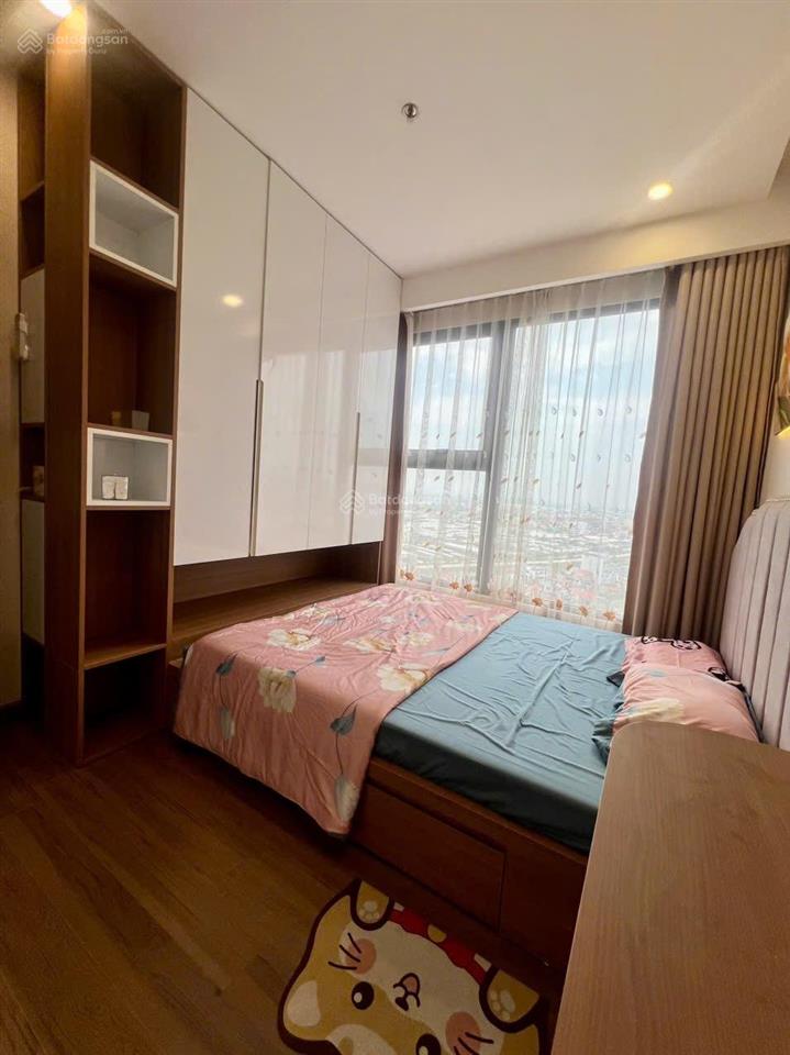 Bán căn 2 ngủ 2vs toà s3 skyoasis tầng trung view btđ giá 4.250 tỷ bao phí giá cực tốt