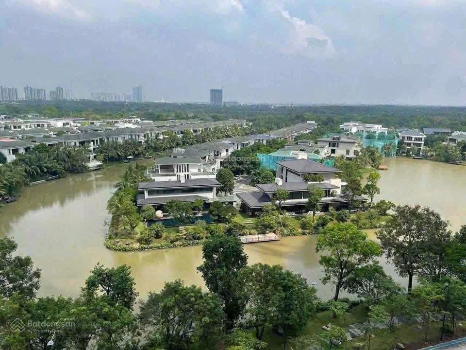 Bán căn 2 ngủ skyforest view btđ giá 4,450 tỷ bao phí  0925 988 ***