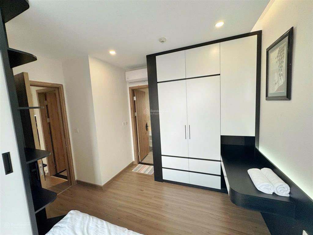 Bán căn 2 phòng ngủ, 2 vs 68m2 sky oasis giá 4,4 tỷ bao phí,  0925 988 ***