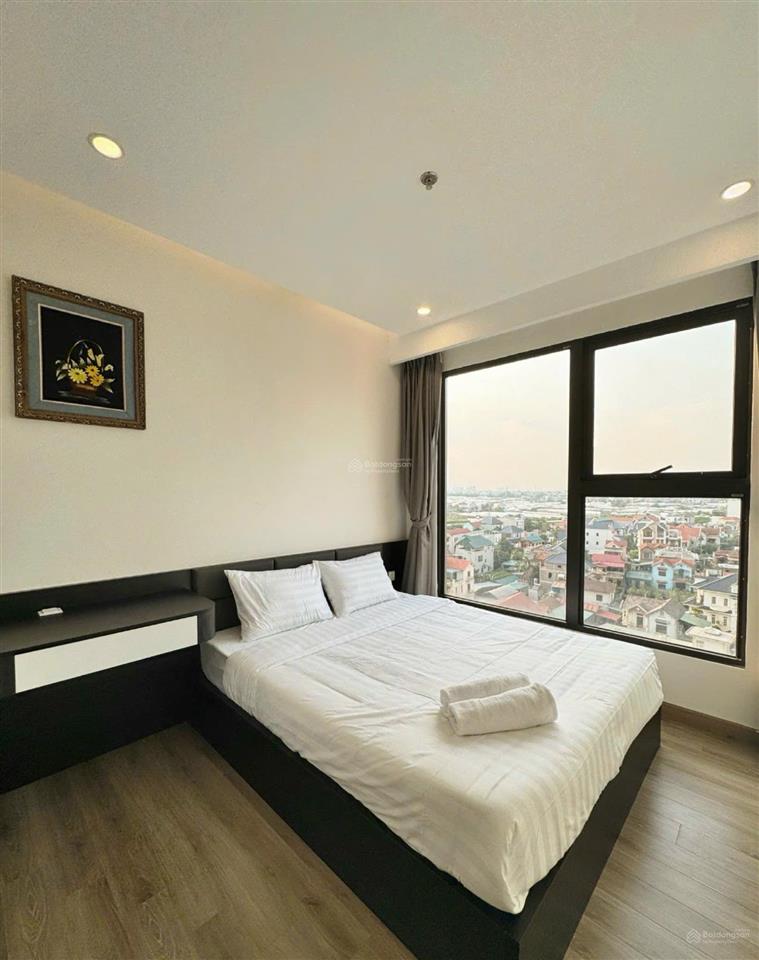 Bán căn 2 phòng ngủ, 2 vs 68m2 sky oasis giá 4,4 tỷ bao phí,  0925 988 ***